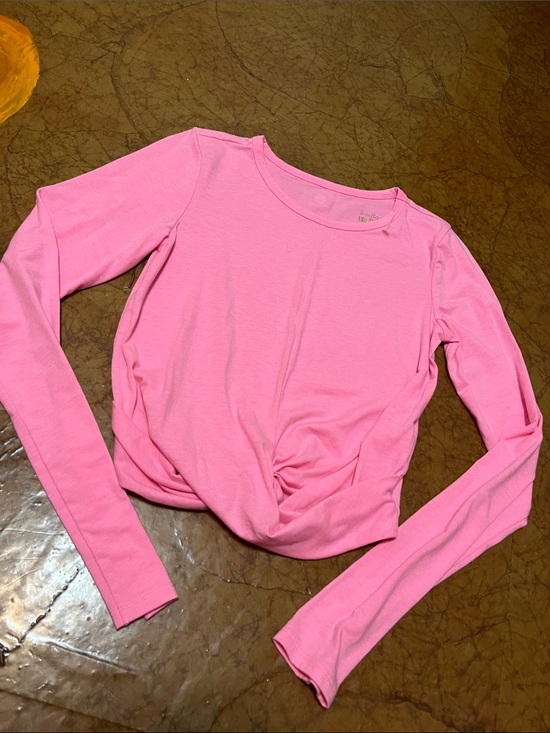 Lilly Pulitzer Tops - Lilly Pulitzer Pink Long-Sleeve Twist Hem Tee Sz XS